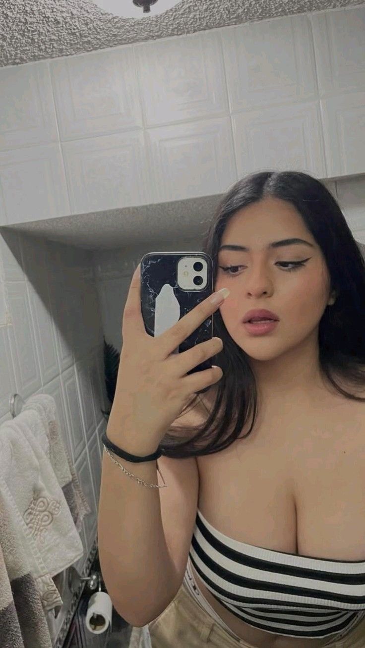 Real Meet Call Girls In Paharganj Escorts Service In Delhi Ncr