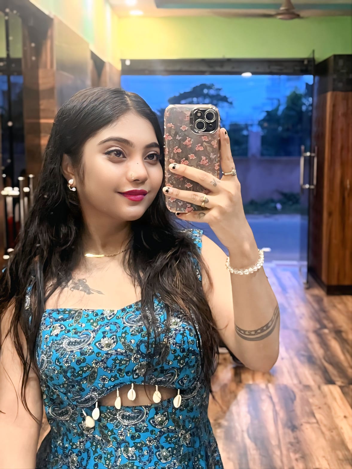 Call now VIP models high profile cash payment hand to hand all Surat