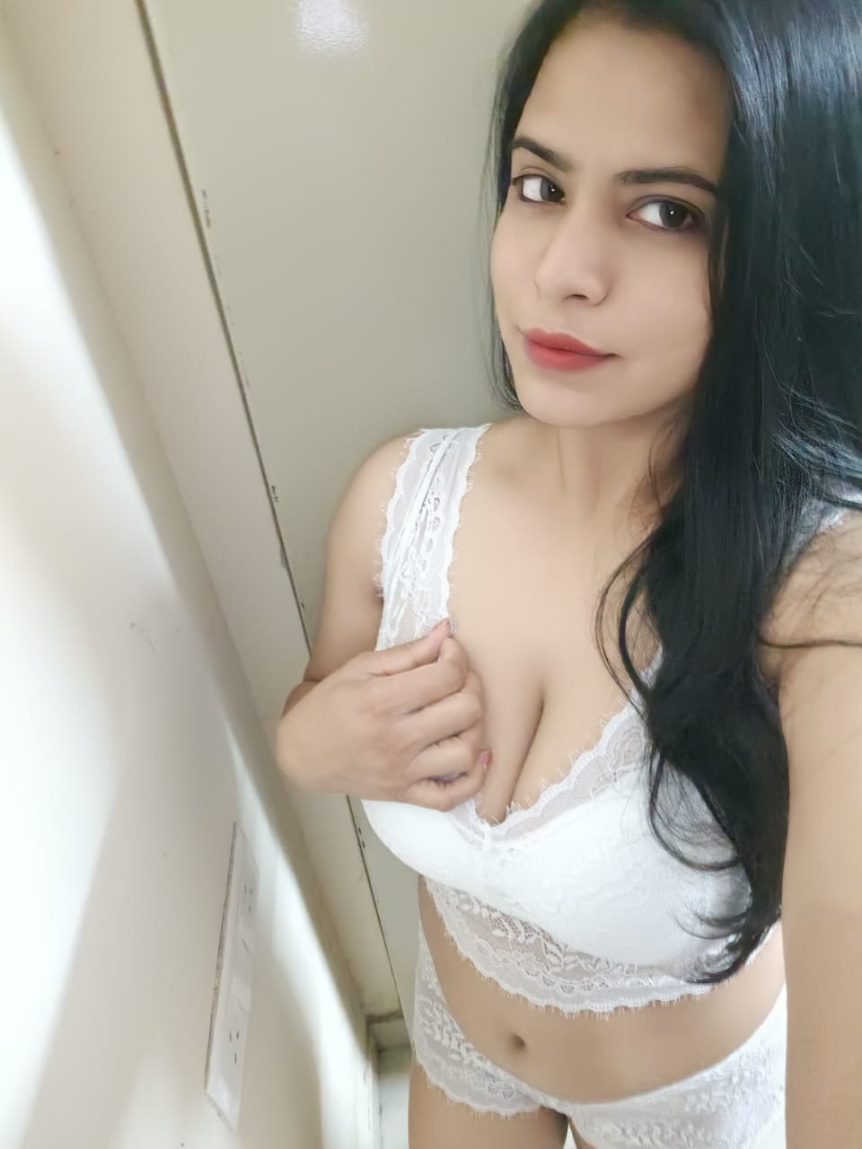 Call Girl in Mumbai | 100+ VIP Girls With Free Pick