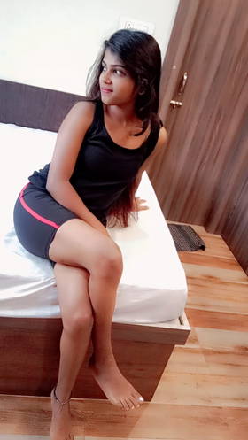 I am beautiful, intelligent, understanding girl. I love to h