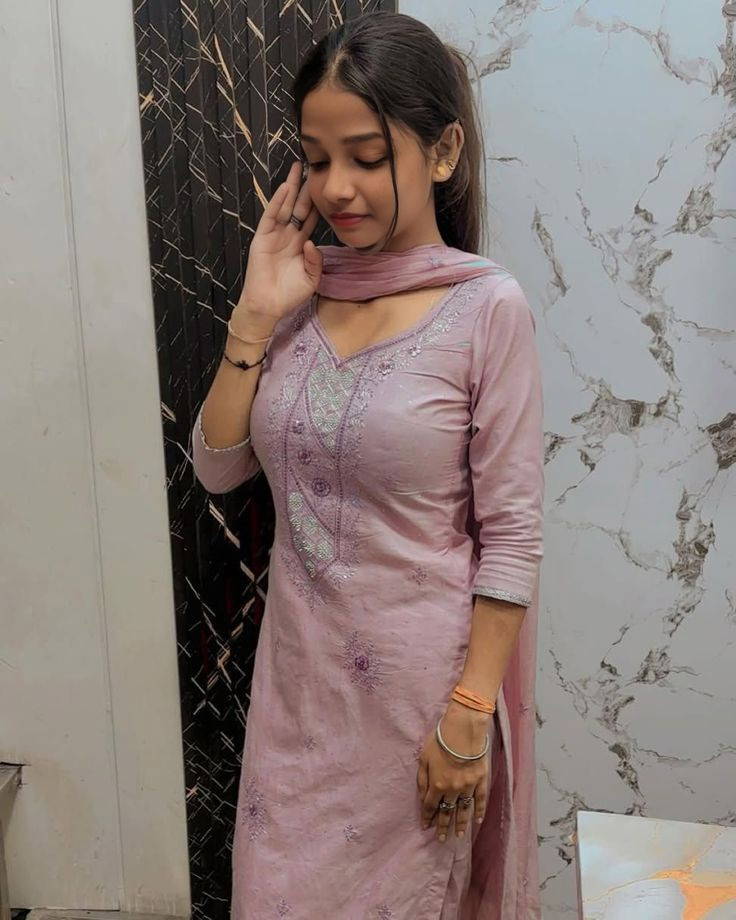 Hii call me sir today best escort service low price top model service available full safe