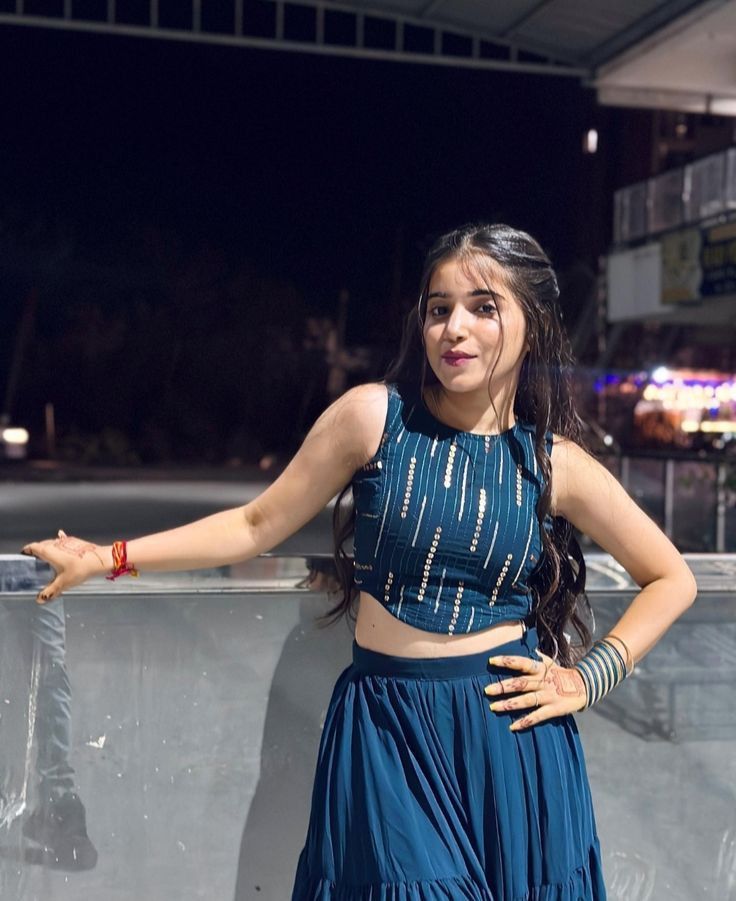 Sanaya sharma best call girl in varanasi sex providing available call me anytime