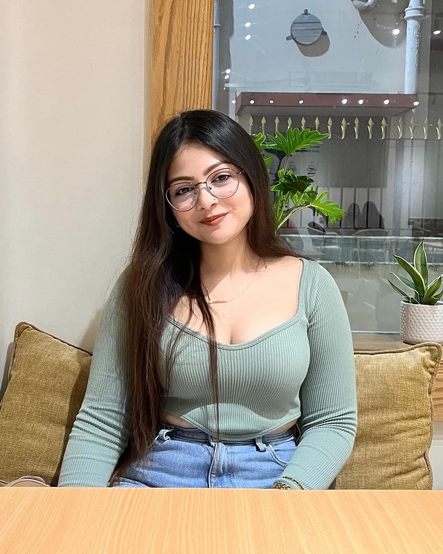 Ujjain  Low price high profile call girl escort service genuine premium quality call girl